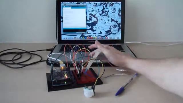 Pen Use Detector with Ethernet Shield смотреть онлайн