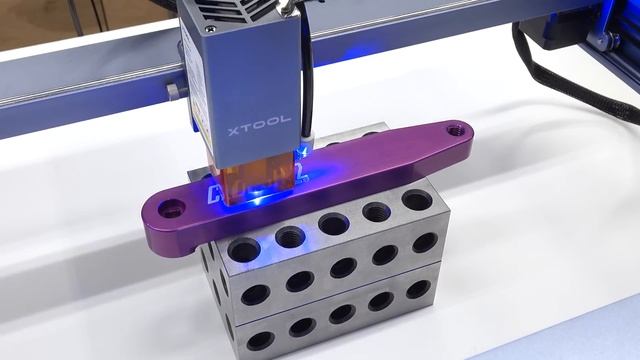 Will a Diode Laser Engrave Anodized Aluminum? | xTool D1 смотреть онлайн