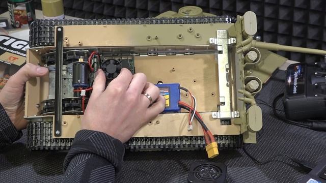 ТИГР готов !!! ... Р/у танк Taigen German Tiger I KIT смотреть онлайн