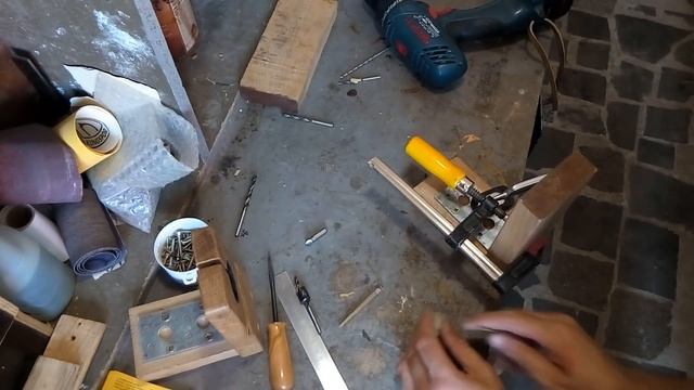 Как сделать токарный станок по дереву, очень быстро. Build a Wood Lathe (very fast). смотреть онлайн