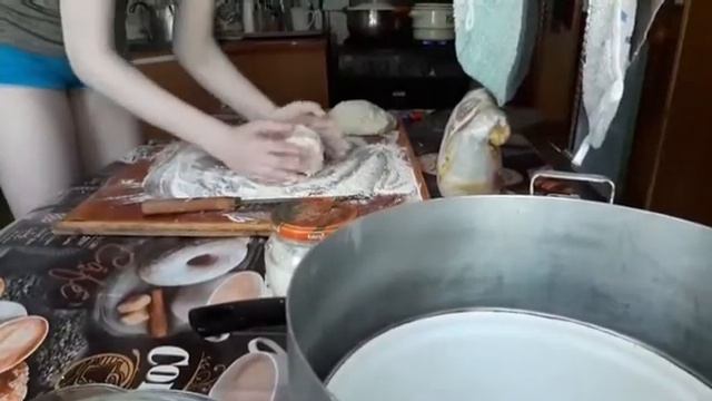 Vlog - Прям в день рождение ... мини поломка... вкусный пирог. Уборка. #Кристи#Карамелька смотреть онлайн