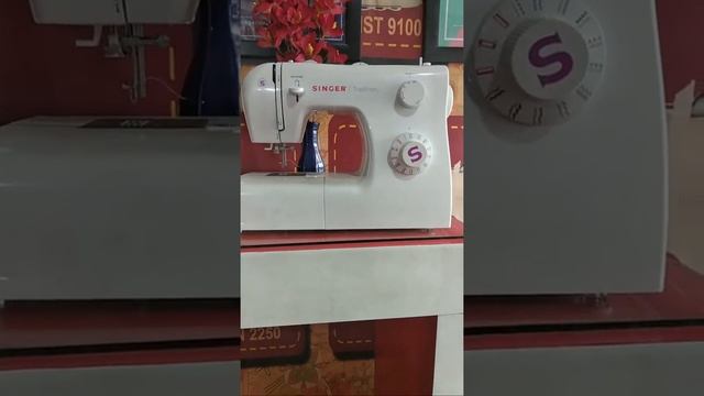 CARA MEMILIH MESIN JAHIT SINGER PORTABLE смотреть онлайн