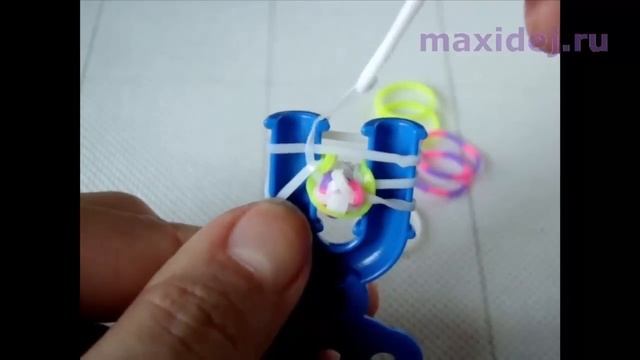 Браслет из резинок Волшебные крылья на рогатке смотреть онлайн