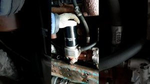 Выкинул центрифугу, поставил фильтр, плюс теплообменник МТЗ 82