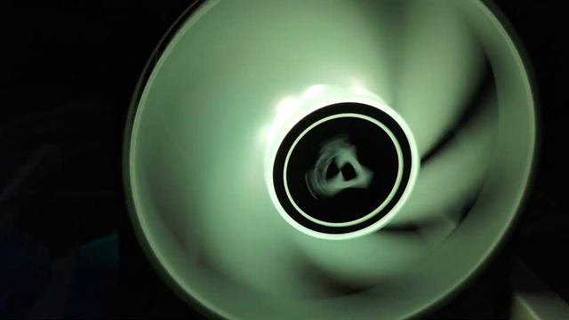 Вентилятор Arctic Cooling P12 PWM PST RGB 0dB скорость вращения 1990 Rpm