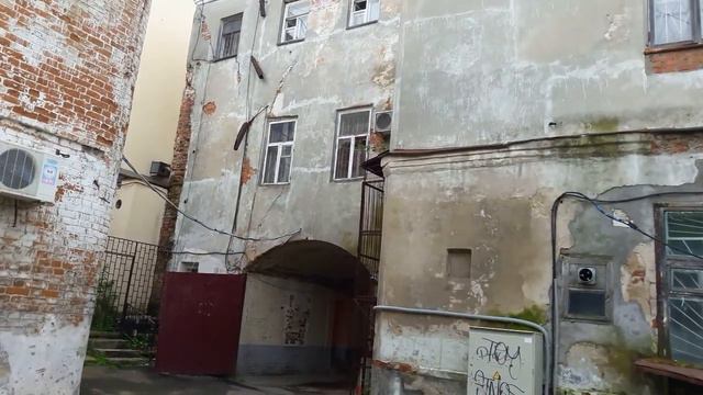 Ужасное "нутро" памятника федерального значения смотреть онлайн