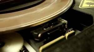 Ремонт музыкальных центров Работа чтение CD привода.MPG