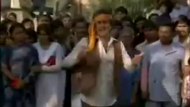 Goron Ki Na Kalon Ki Duniya Hai Dilwalon Ki - Rajesh Khanna - Disco Dancer - Bol