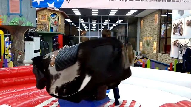 Аттракцион «Бык Родео» смотреть онлайн