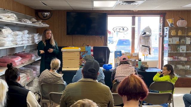 FULL Live Beginner Beekeeping Class for the REAL Beginner / Beekeeping 101 #beekeeping смотреть онлайн