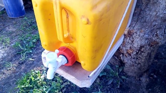 Умывальник со складным держателем