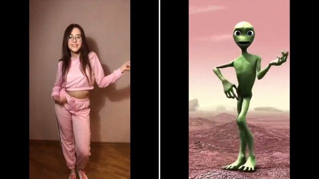 Green Alien/ Dame Tu Cosita/ Танец Зеленого Человечка часть 2!! смотреть онлайн