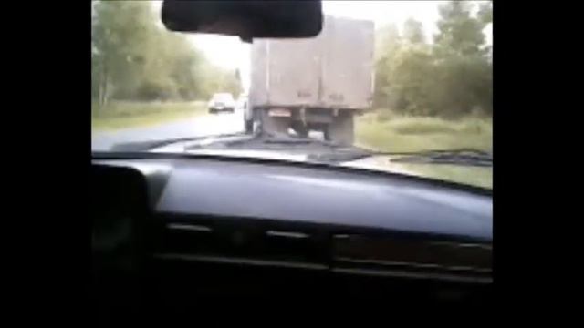 едет боком смотреть онлайн