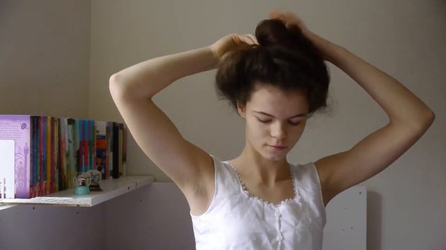 How to Create that Iconinc Edwardian Hairstyle: Easy Gibson Girl Updo in under 30 Seconds! смотреть онлайн