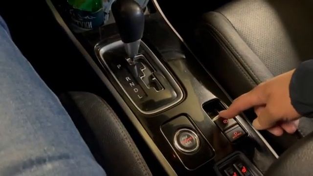 Как развести задние колодки с электронным ручником на Mitsubishi Outlander III смотреть онлайн