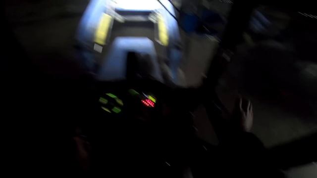 МТЗ 892 грузим остатки семки.работа с Куном 1200 литров ковш. смотреть онлайн