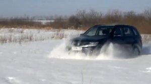 Сузуки Гранд Витаро по снегу.