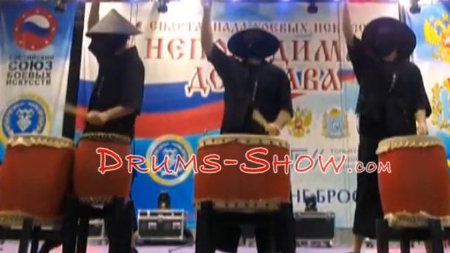 🥁 Шоу китайских барабанов / Трио барабанщиков в черных костюмах - Барабанное шоу "Drums-Show" смотреть онлайн