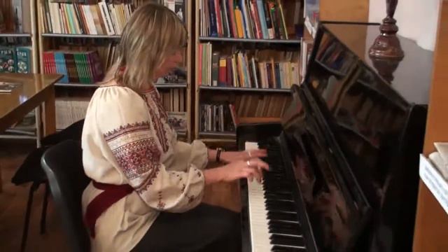 Классная игра на фортепиано!!! смотреть онлайн