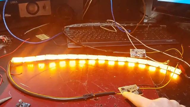 Проба поворотників на TM1804 та ATTINY85 смотреть онлайн