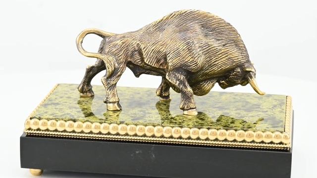 Статуэтка из бронзы Бык на змеевике 145*80*85мм. Арт: 1350629-1 смотреть онлайн