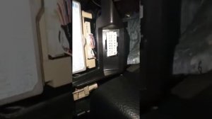 Нажмите на тормоз и включите зажигание. Почему не заводится RAV4 4 поколение 2013 года.