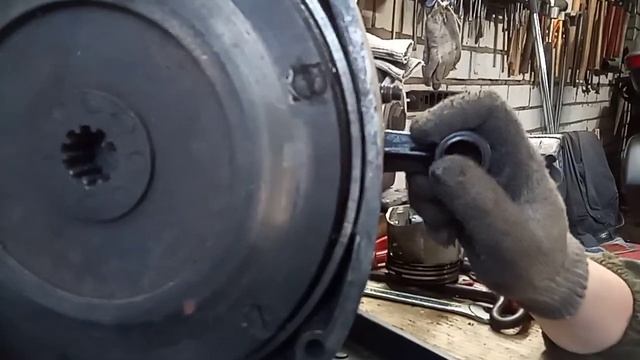 Загремел двигатель Мотоцикла урал смотреть онлайн