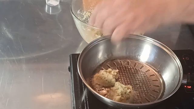 Картопляні маторжаники з чорним трюфелем смотреть онлайн