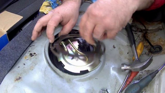 ЗАЗ Шанс замена бензонасоса