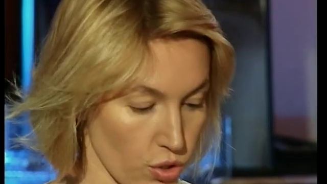 Как поднять уголок глаза: эффект лифтинга при помощи черной туши. Наталья Власова. MosmakeRu смотреть онлайн