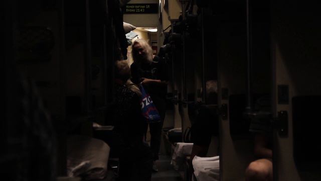 Нас ничего не держит.