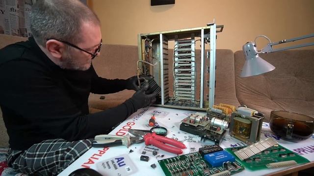 SECAM CODER  разбор на драгметаллы