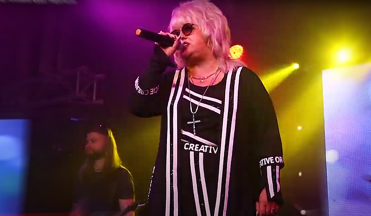 Она Всё Послала Куда Подальше. смотреть онлайн