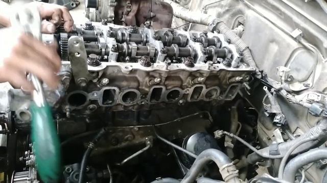 How To Disassemble Toyota Hilux 2KD 2012 Model Top Overhaul.