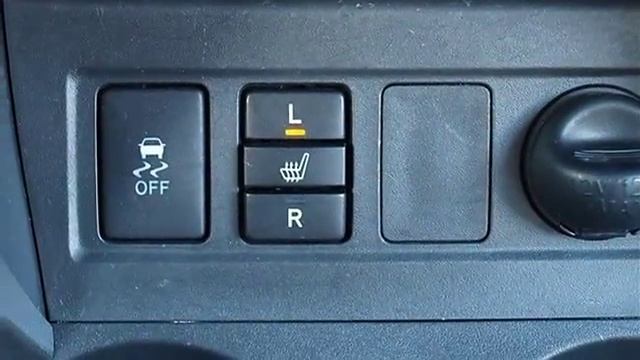 2011 Toyota RAV4 - Classic Dealer Group - Waukegan, IL 60085 - U1362 смотреть онлайн