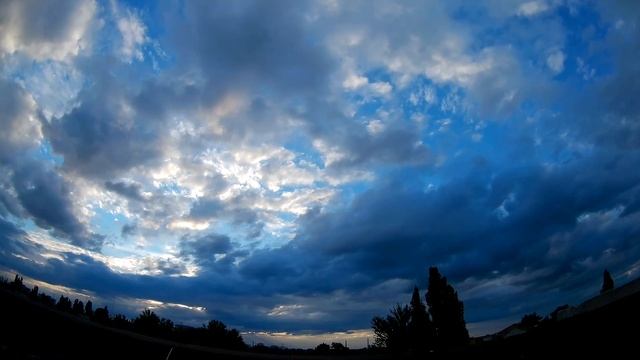 Весенний закат. Прекрасное небо. Таймлапс. Spring Sunset. Beautiful Sky. Timelapse