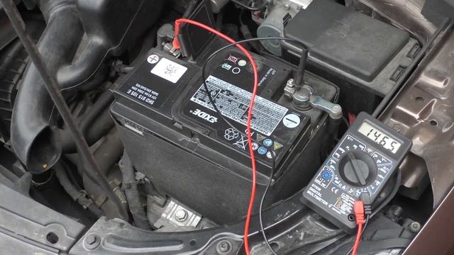 Skoda Rapid - Battery Voltage Drop at Engine Start смотреть онлайн