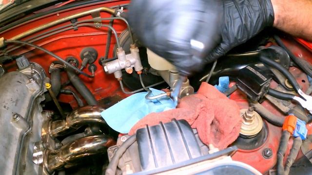 Replacing Miata Master Cylinder & Front Calipers | "91 NA Miata смотреть онлайн