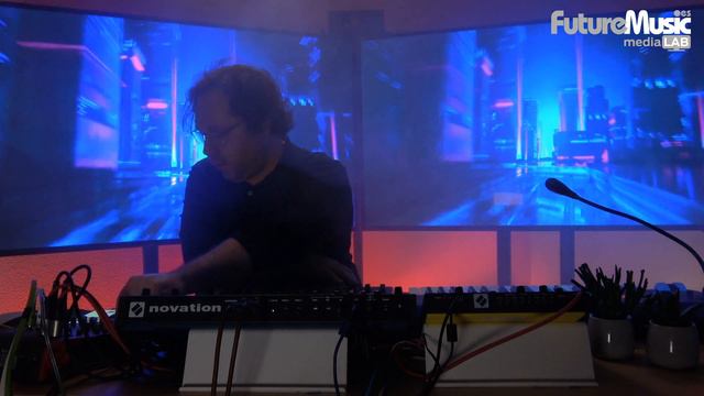 SINTETIZADORES para música electrónica: en directo con NOVATION y Stallfield смотреть онлайн