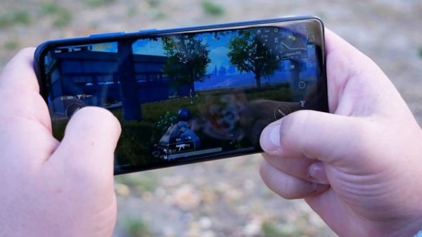 Обзор Motorola One Vision - смартфон с экраном 21:9