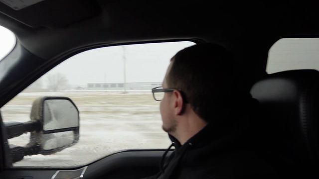 24 | I Bought a Ford F-650 BOOM TRUCK from a Tow Yard Auction!!! смотреть онлайн