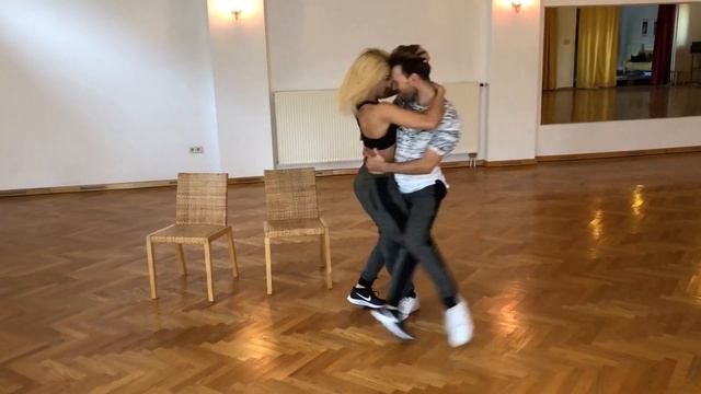 Kathrin Menzinger & Vadim Garbuzov - Undecided by Chris Brown смотреть онлайн