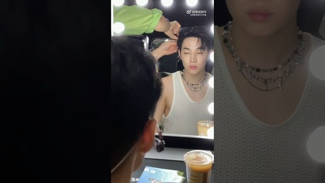 [Eng Sub] Henry 刘宪华 x Bose「Dream Out Loud Stage」x Porsche 75th anniversary ~ Behind-the scenes. смотреть онлайн