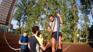 Как повесить волейбольную сетку на «Искре» со стяжным ремнём.