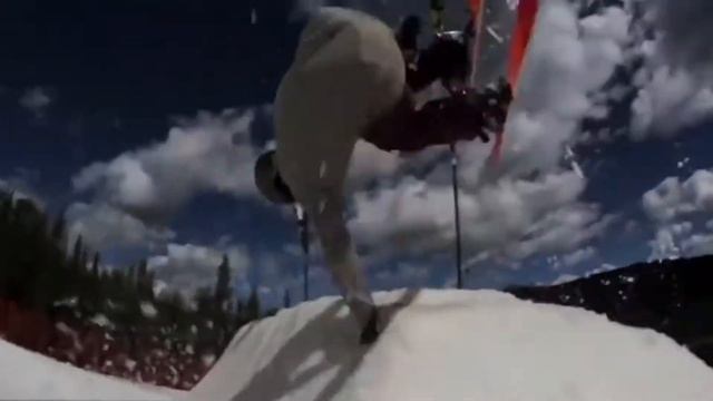 Удивительные и невероятные трюки на лыжах 2018 【Best ski trick】 смотреть онлайн