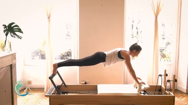 Fit Reformer Workout Posterior Chain Pilates - Intermediate/Advanced смотреть онлайн