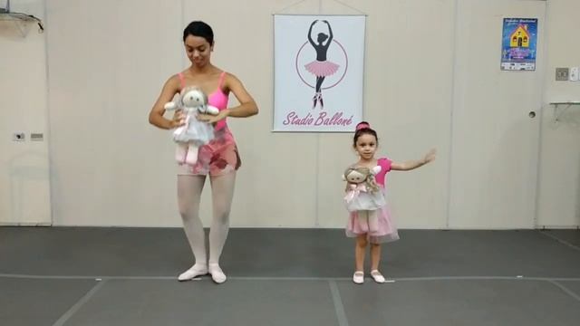 A Pequena Bailarina смотреть онлайн