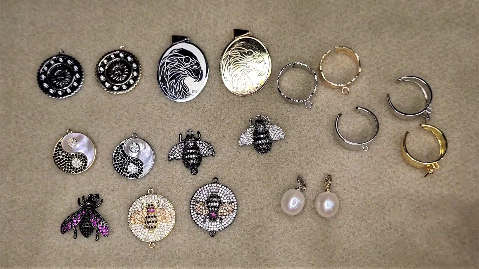 ТЦ Севастополь🛒Фурнитура: швензы (продолжение), клипсы,основа для кольца,подвески и др. фурнитура. смотреть онлайн