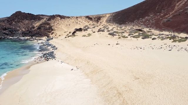 Playa De Las Conchas En La Graciosa | Islas Canarias | España | Imágenes De Drones 4K