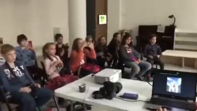 Студия Желтая лодка. Занятие "Выкладки" младший класс 19 20 смотреть онлайн